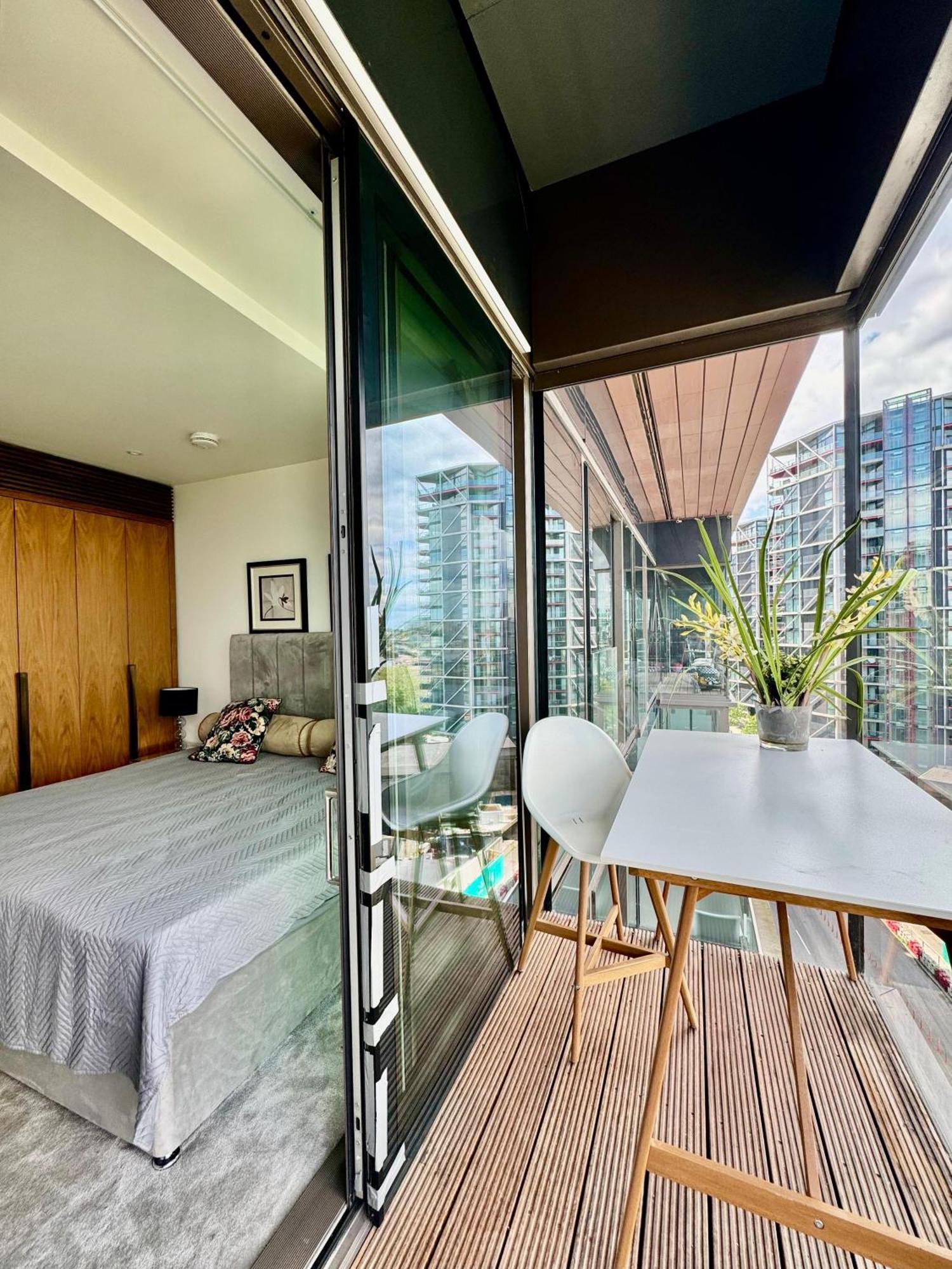 River Panorama Central London 2 Bedroom New Development Εξωτερικό φωτογραφία